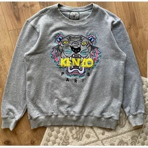 Graphic Print Crew Neck Sweatshirt